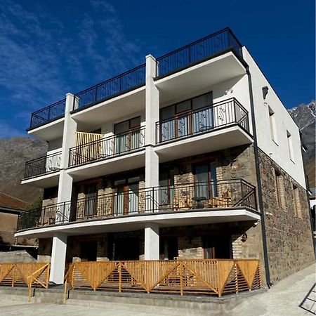 Mood Hotel Kazbegi Stepantsminda Exterior foto