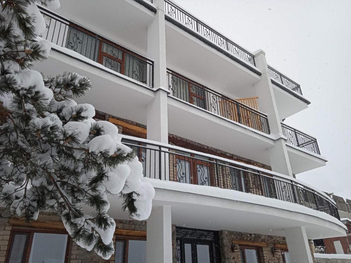 Mood Hotel Kazbegi Stepantsminda Exterior foto