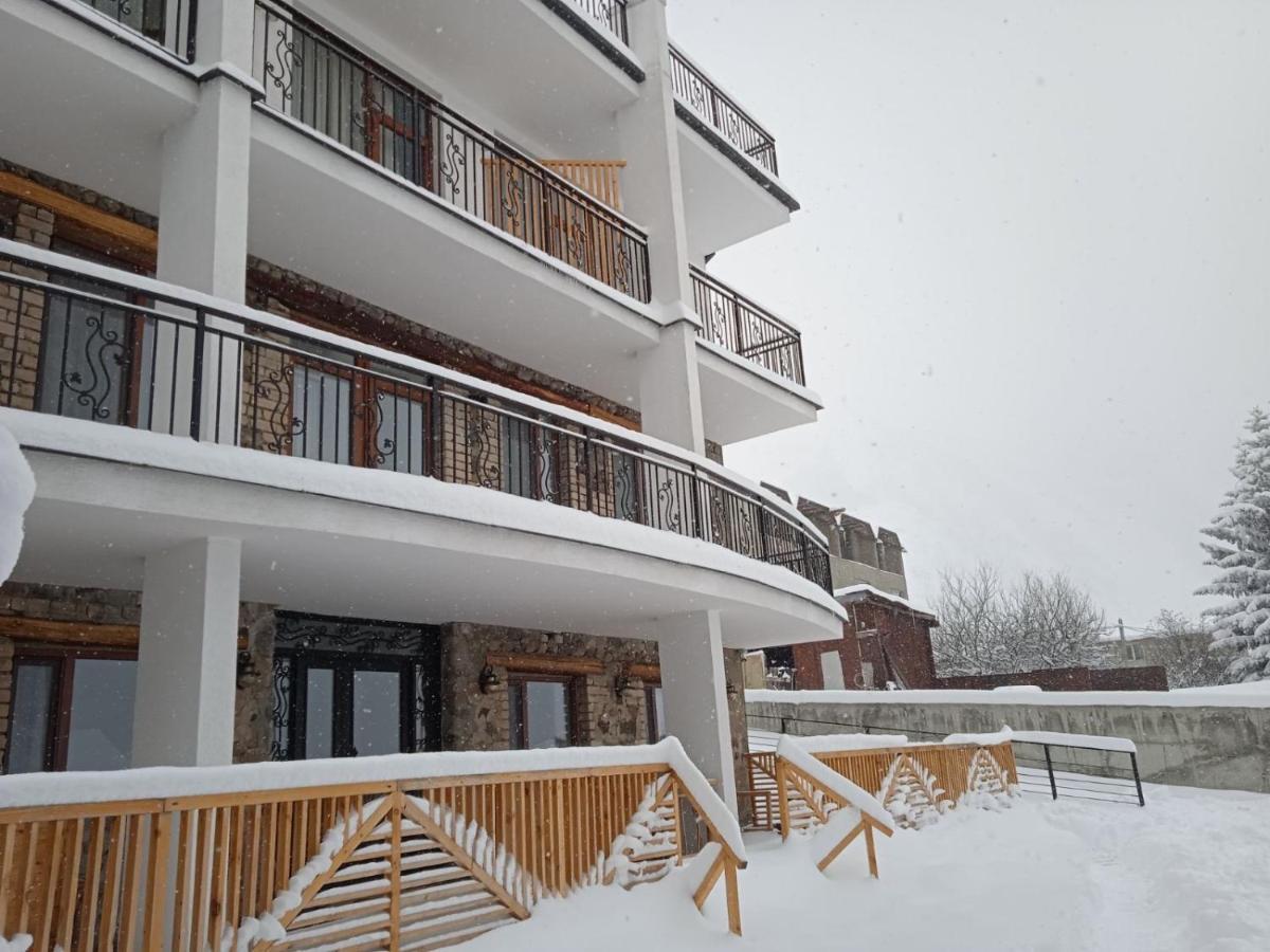 Mood Hotel Kazbegi Stepantsminda Exterior foto