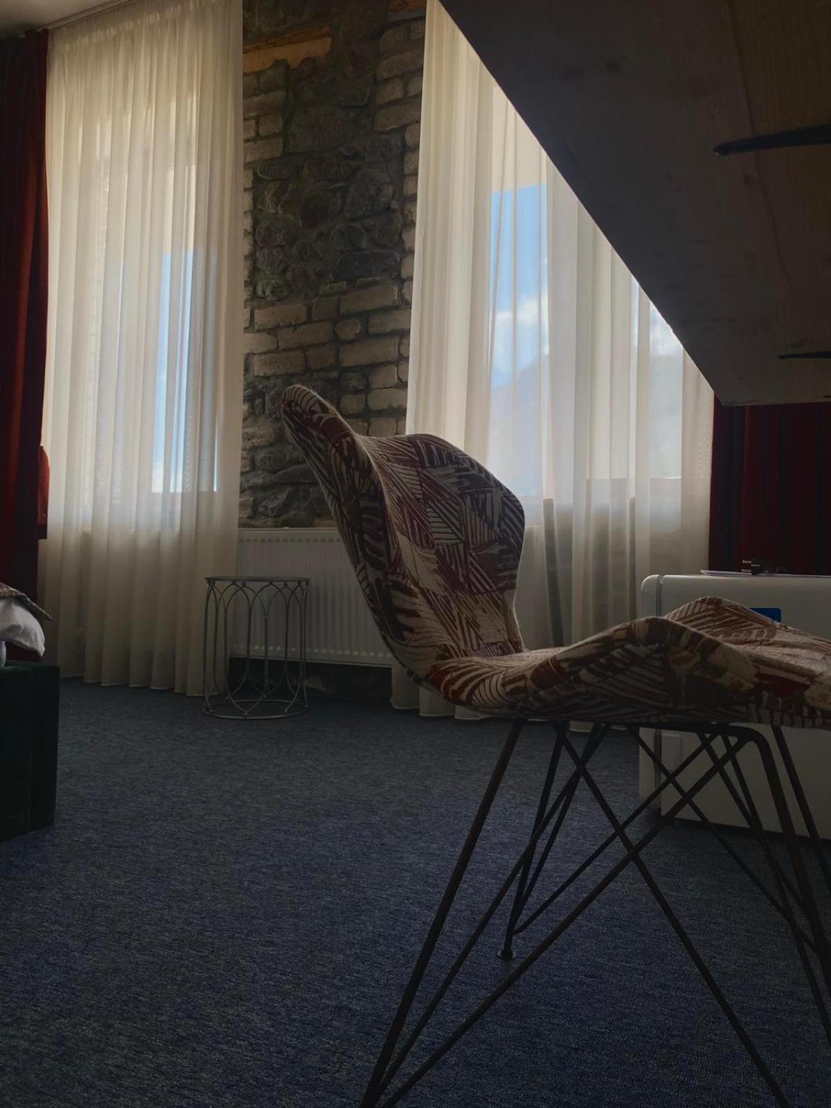 Mood Hotel Kazbegi Stepantsminda Exterior foto