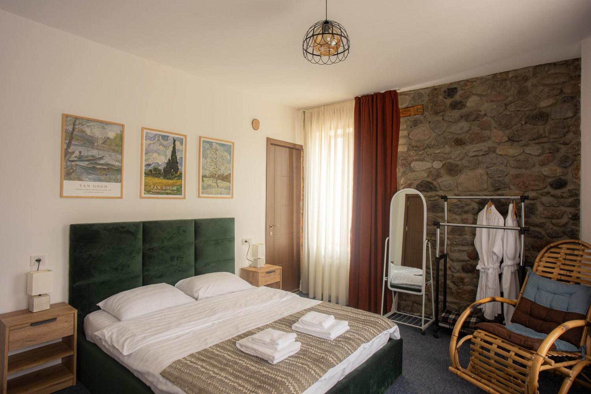 Mood Hotel Kazbegi Stepantsminda Exterior foto